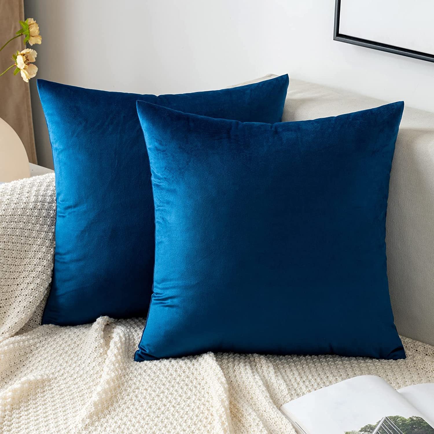 Solid-color pillowcase