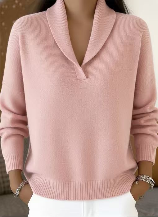 Solid-color relaxed-fit pullover