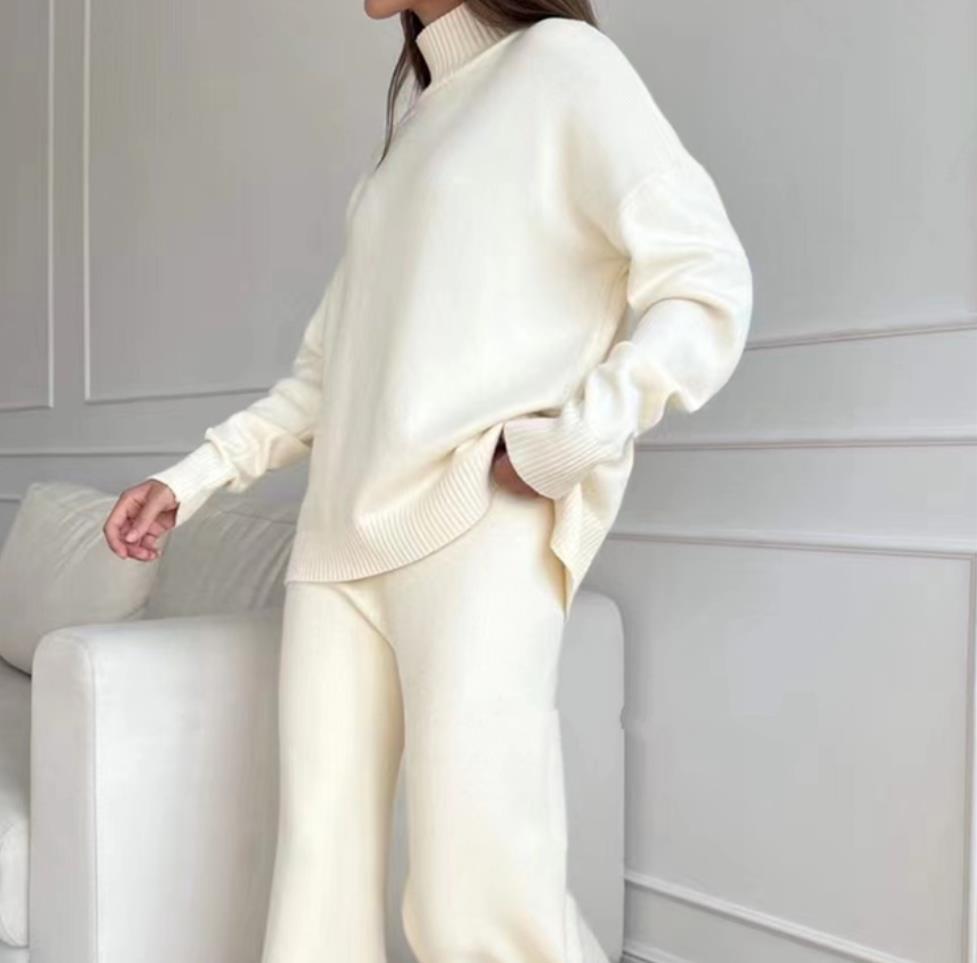 Solid-color Turtleneck Knit Set