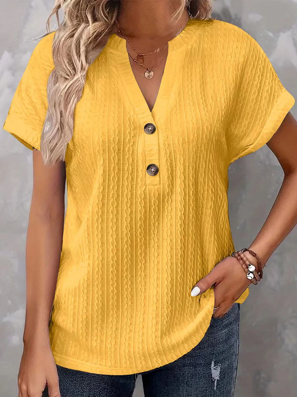 Solid color V collar button T-shirt