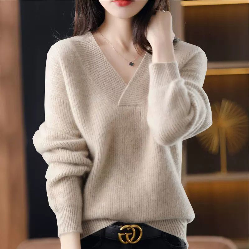 Solid-color V-neck knitted sweater