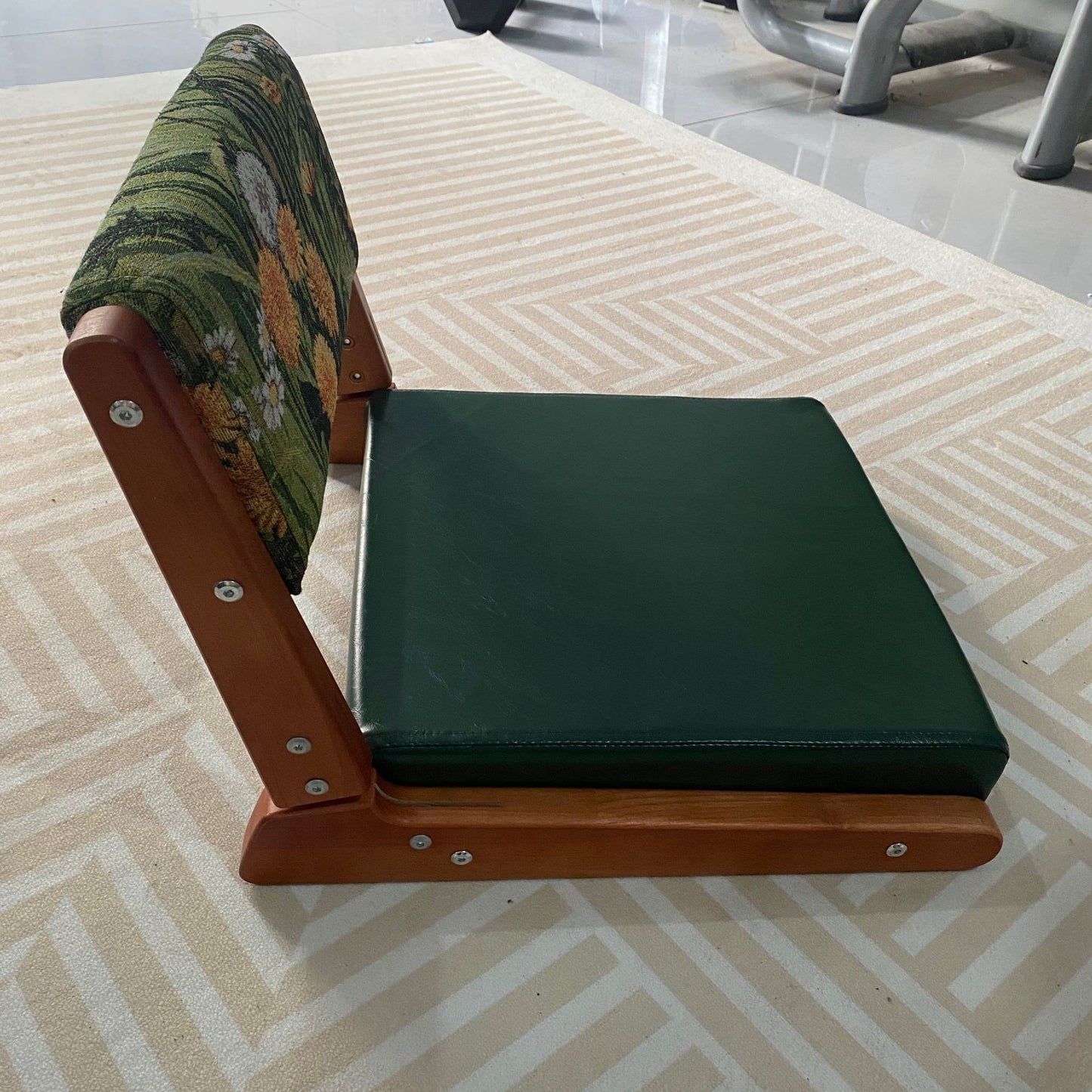 Solid Wood Foldable Chair