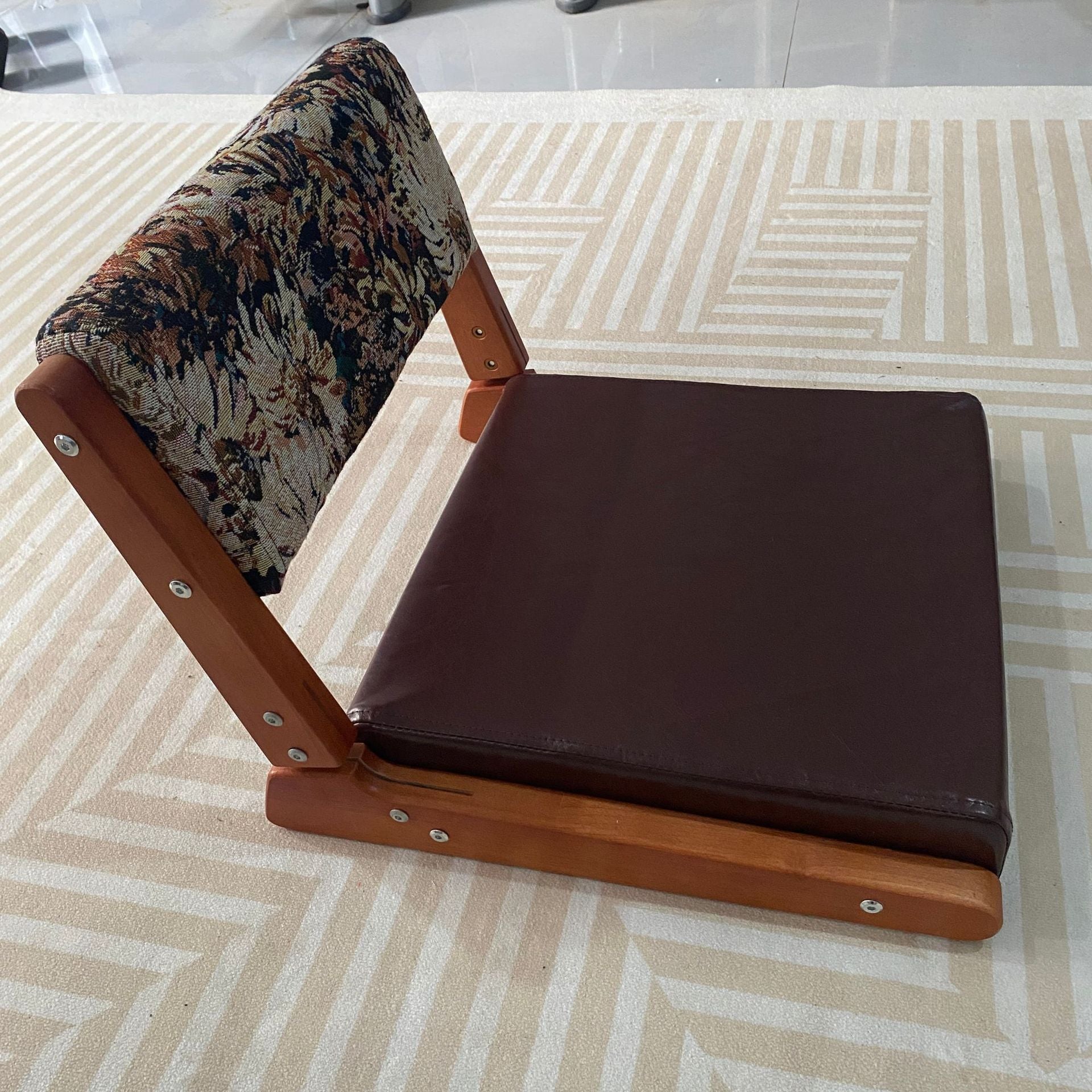 Solid Wood Foldable Chair