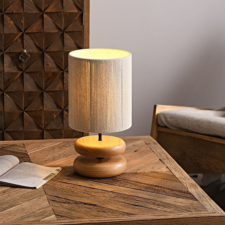 Solid Wood Japanese Retro Table Lamp