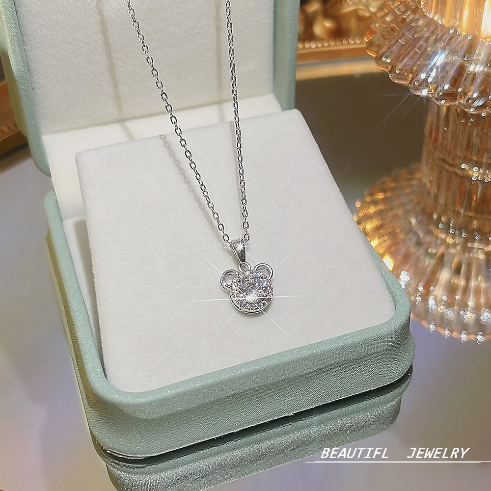South Korea Hot-selling Accessories Niche Collarbone Chain Super Fairy All-match Pendant Light Luxury Necklace Chain New Style Titanium Steel Necklace Jewelry for Women
