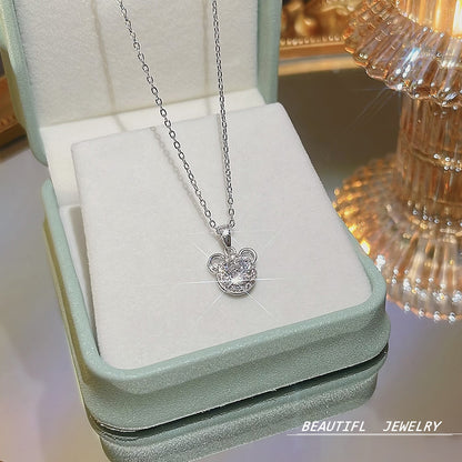 South Korea Hot-selling Accessories Niche Collarbone Chain Super Fairy All-match Pendant Light Luxury Necklace Chain New Style Titanium Steel Necklace Jewelry for Women