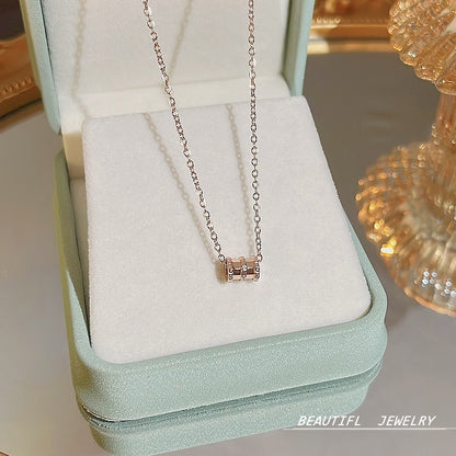 South Korea Hot-selling Accessories Niche Collarbone Chain Super Fairy All-match Pendant Light Luxury Necklace Chain New Style Titanium Steel Necklace Jewelry for Women