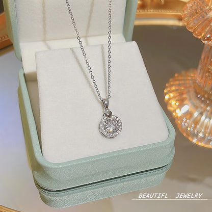 South Korea Hot-selling Accessories Niche Collarbone Chain Super Fairy All-match Pendant Light Luxury Necklace Chain New Style Titanium Steel Necklace Jewelry for Women