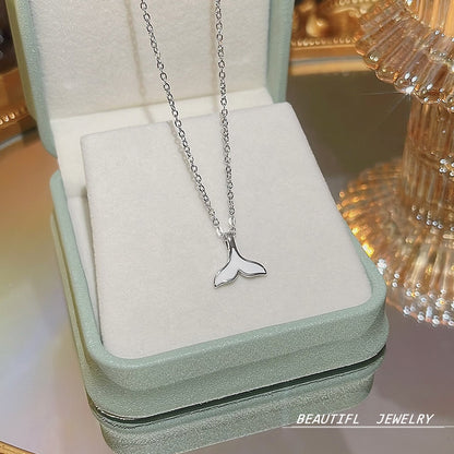 South Korea Hot-selling Accessories Niche Collarbone Chain Super Fairy All-match Pendant Light Luxury Necklace Chain New Style Titanium Steel Necklace Jewelry for Women
