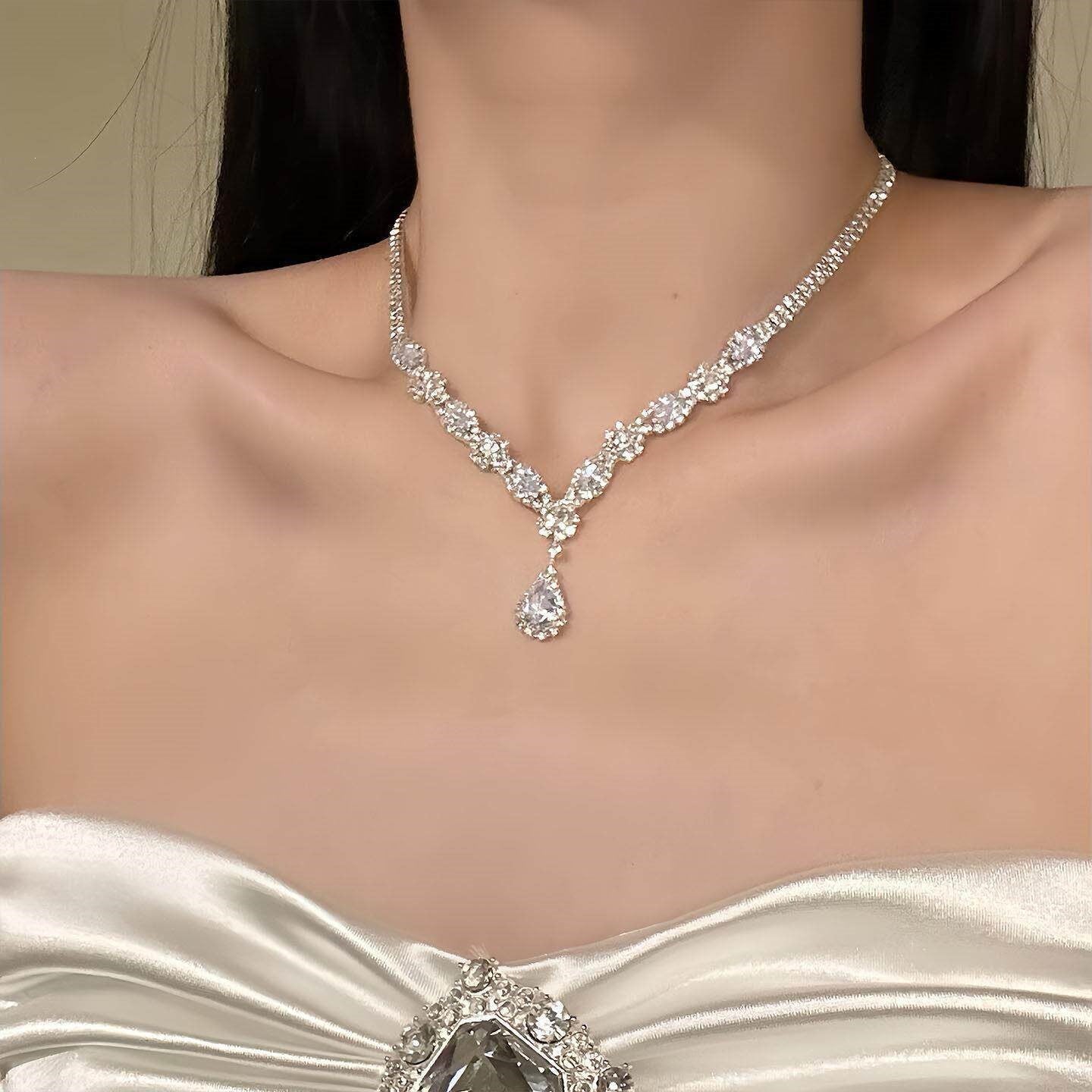 Sparkling Star Necklace and Earrings