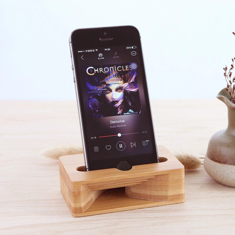 Speaker base phone stand
