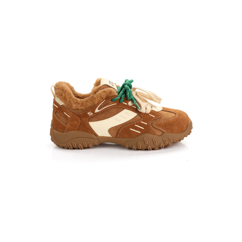 Sports shoes