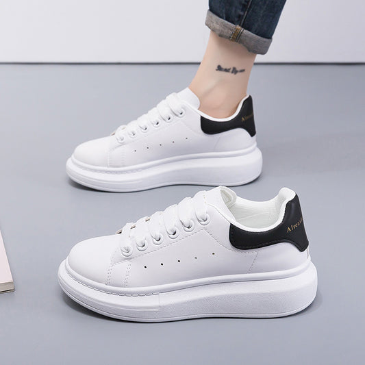 Sports Shoes