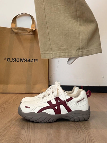 sports shoes