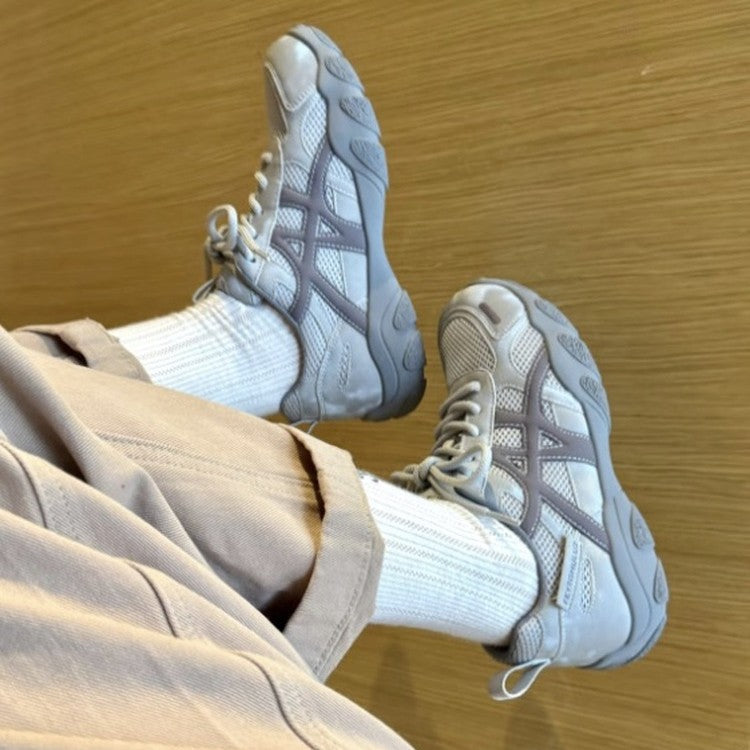 sports shoes