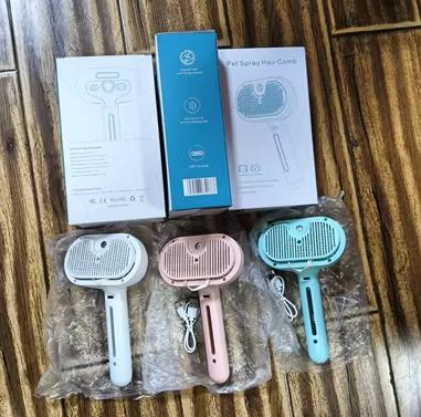 Spray pet comb