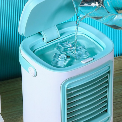 Spray-type air cooler