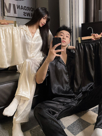 Spring and autumn pajamas
