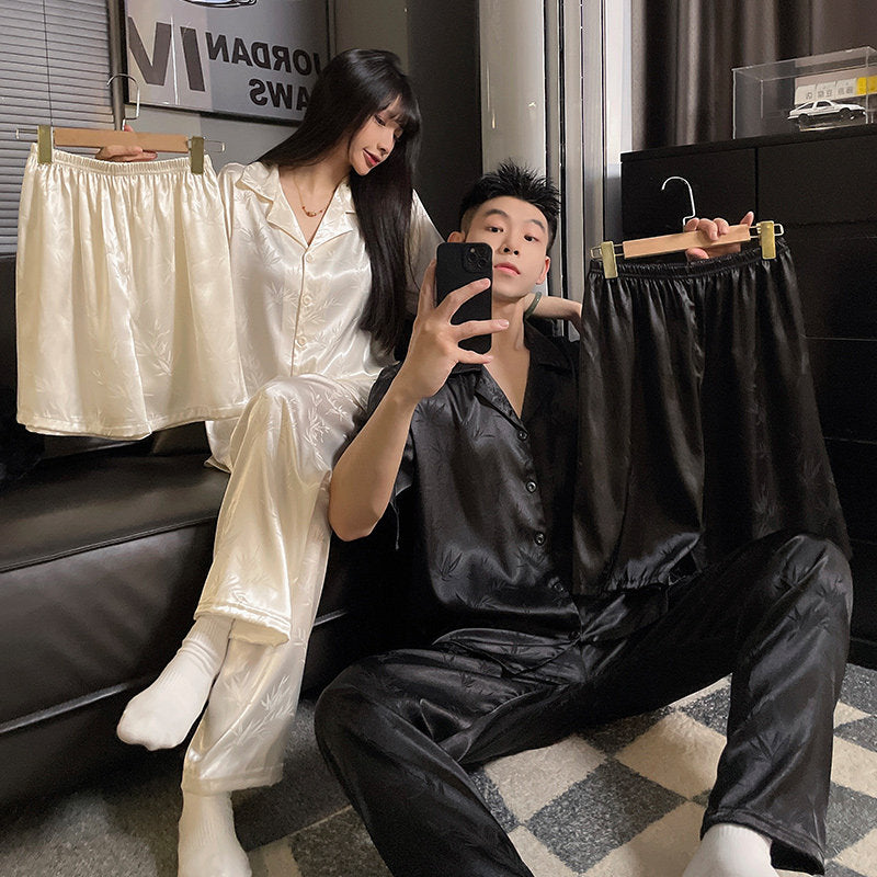 Spring and autumn pajamas