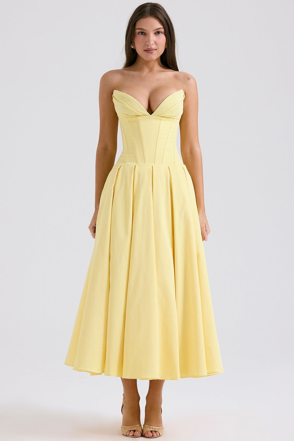 Spring women's dress, a sexy and hot girl sleeveless mid-length solid color strapless dress