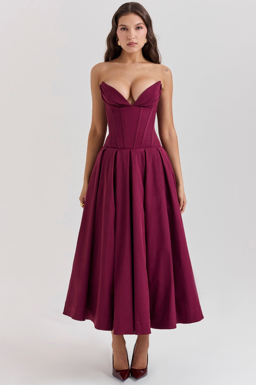 Spring women's dress, a sexy and hot girl sleeveless mid-length solid color strapless dress