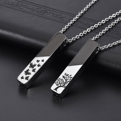 Square-shaped necklace