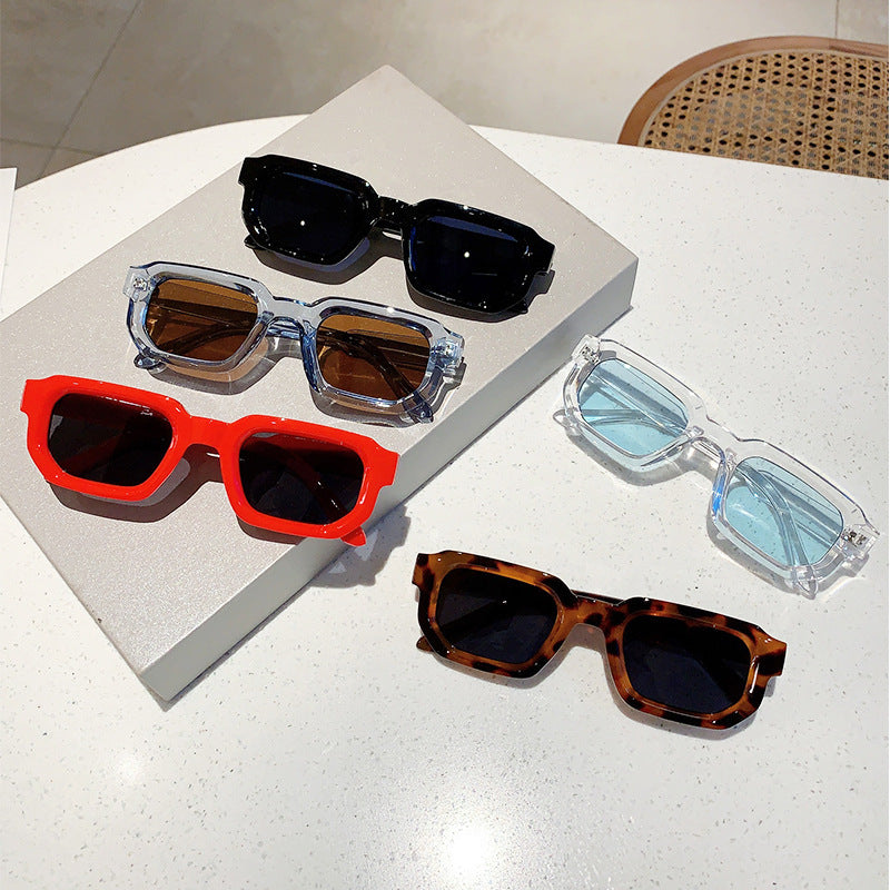 Square-shaped small frame sunglasses