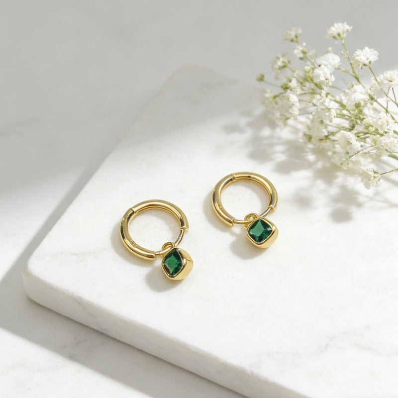 Square stud earrings