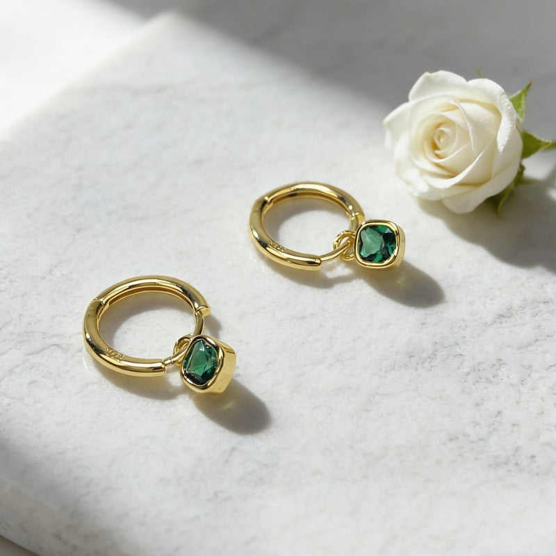 Square stud earrings