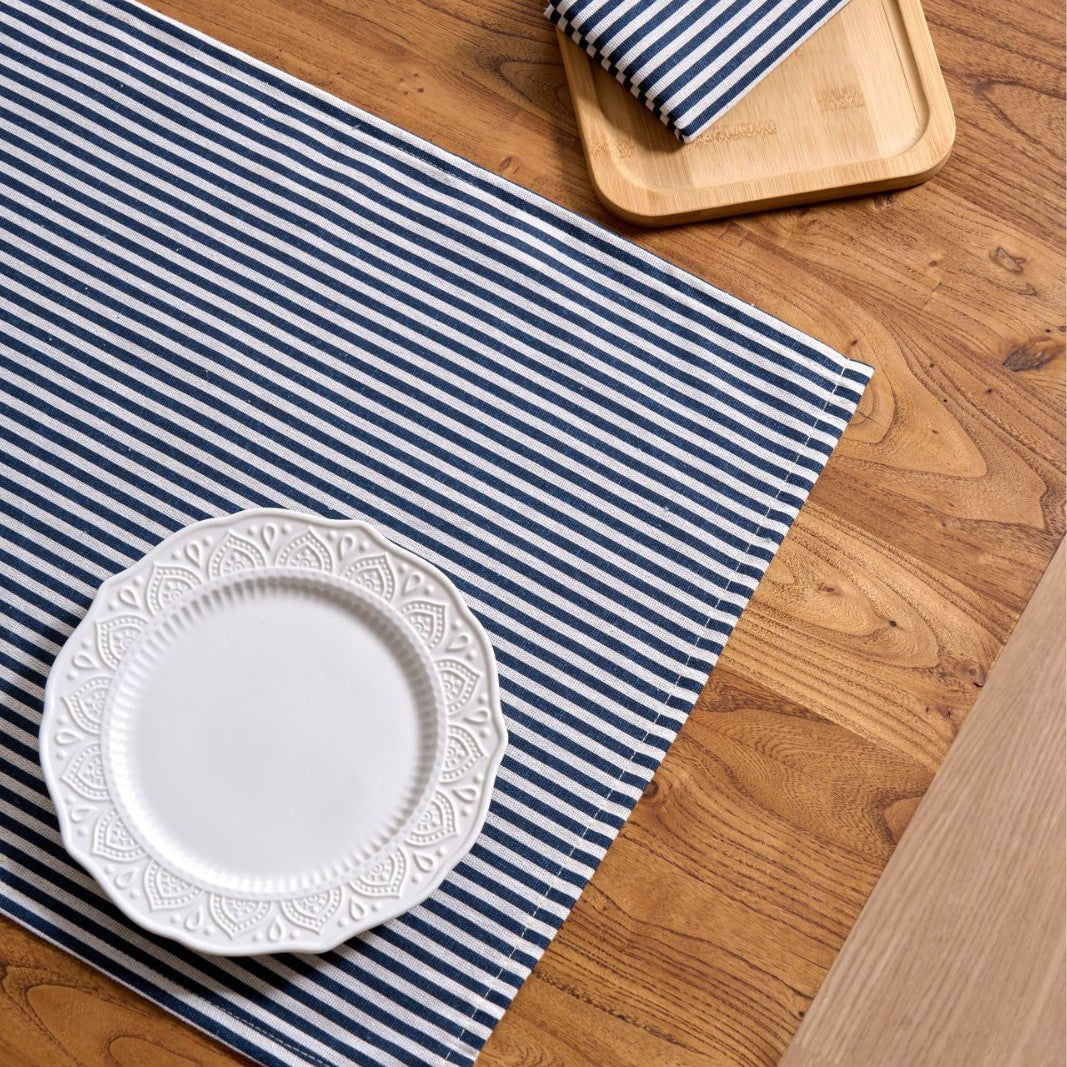Square tablecloth