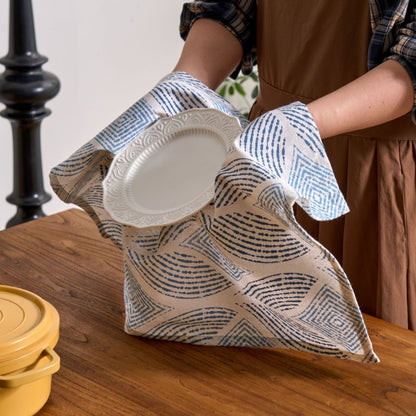Square tablecloth