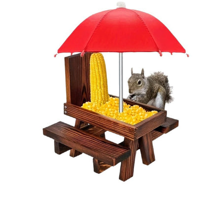Squirrel feeder