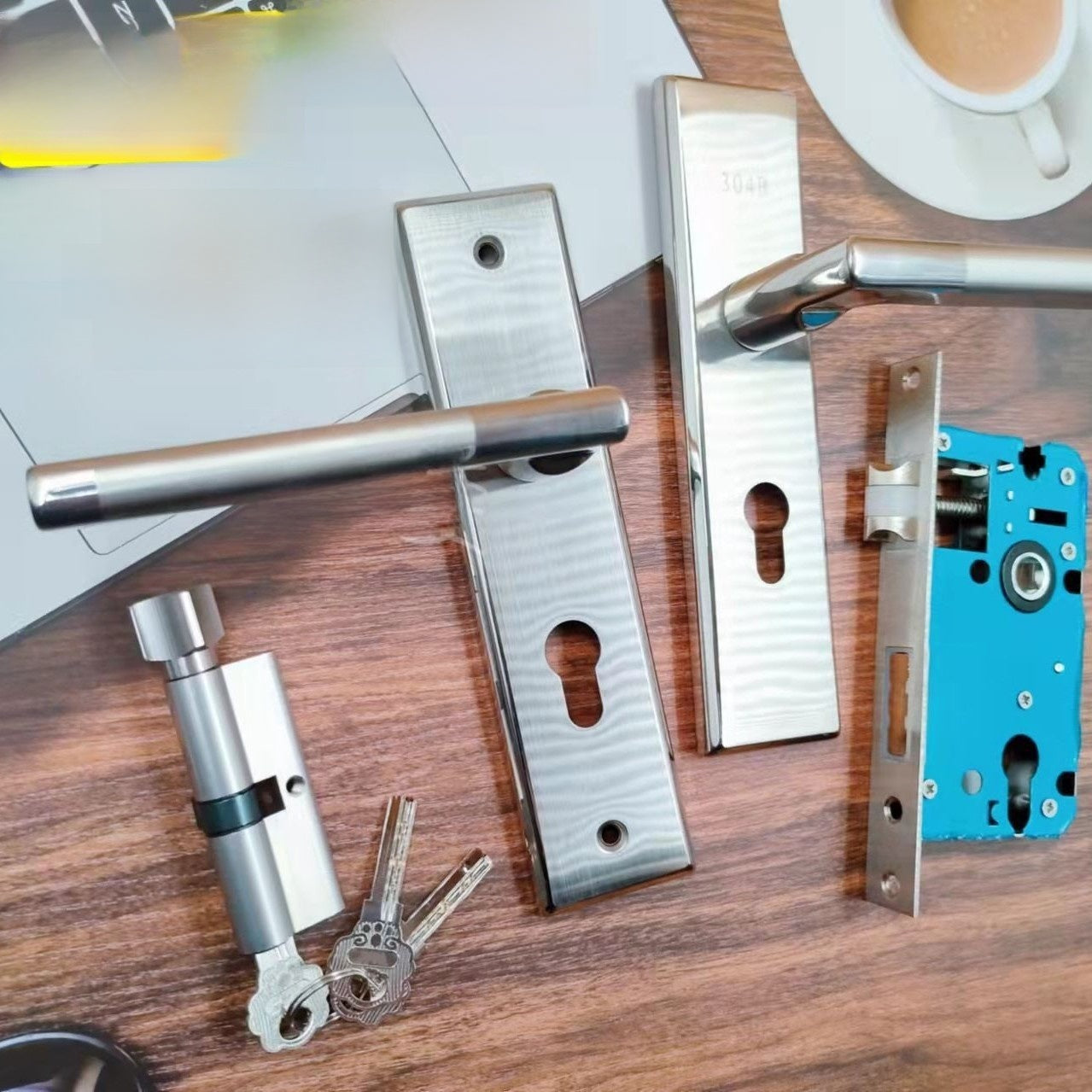 Stainless steel door lock