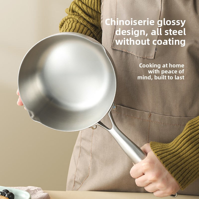 Stainless steel flat-bottomed pan for household use