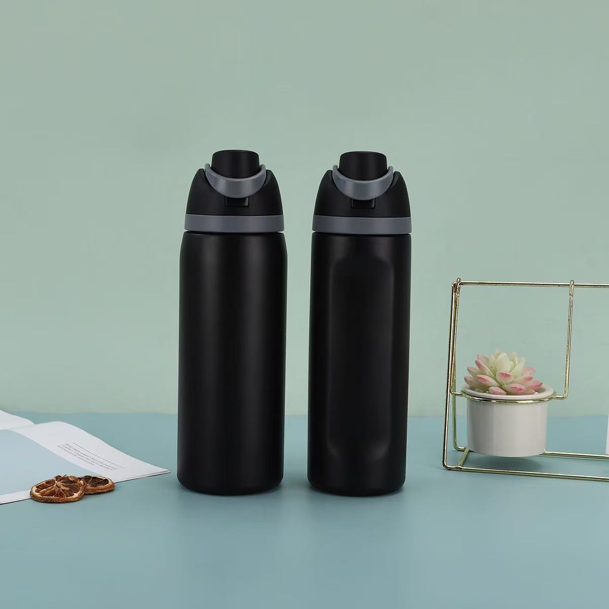 Stainless steel insulated cup