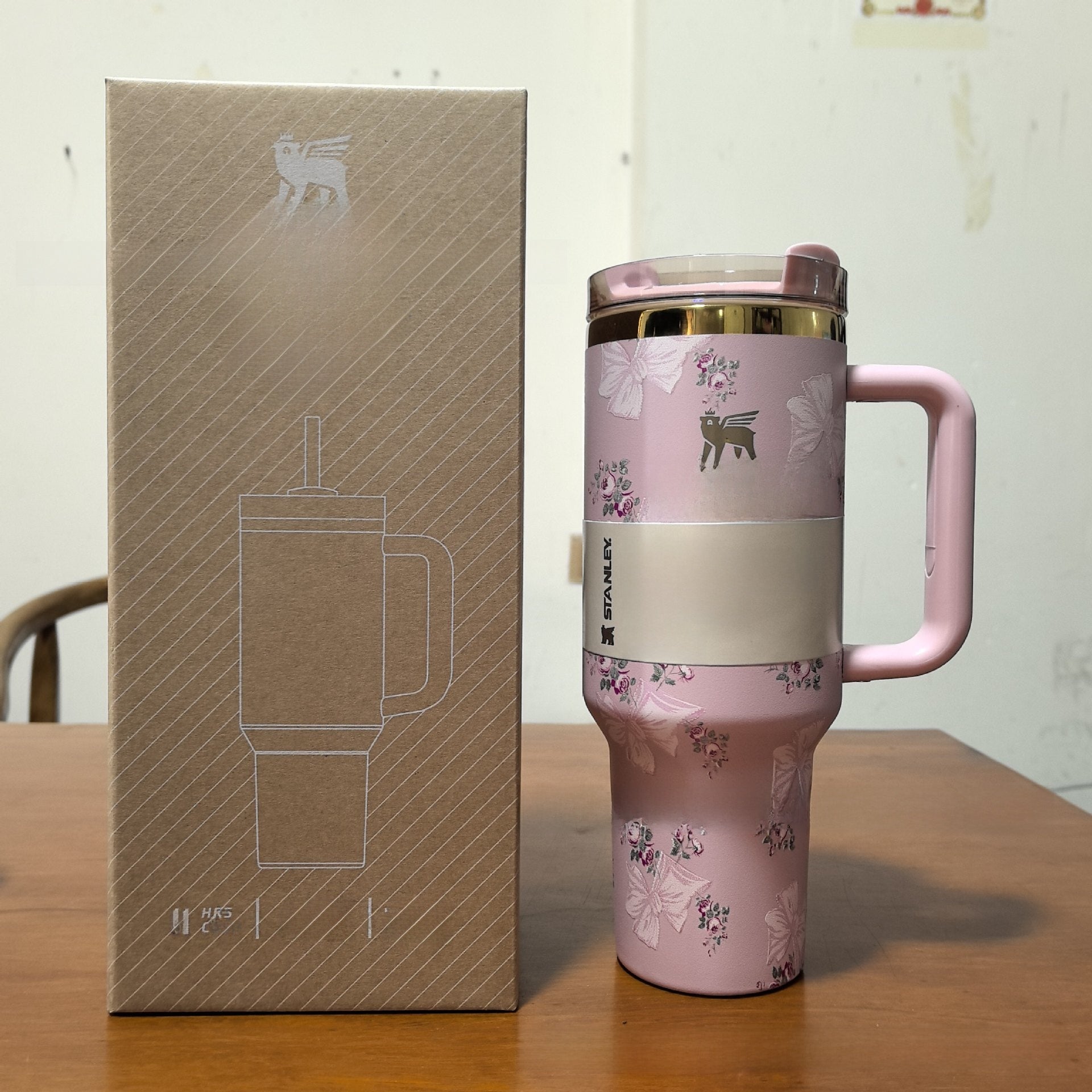 Stainless Steel Insulated Tumbler with Handle