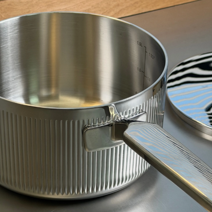 Stainless steel milk pot