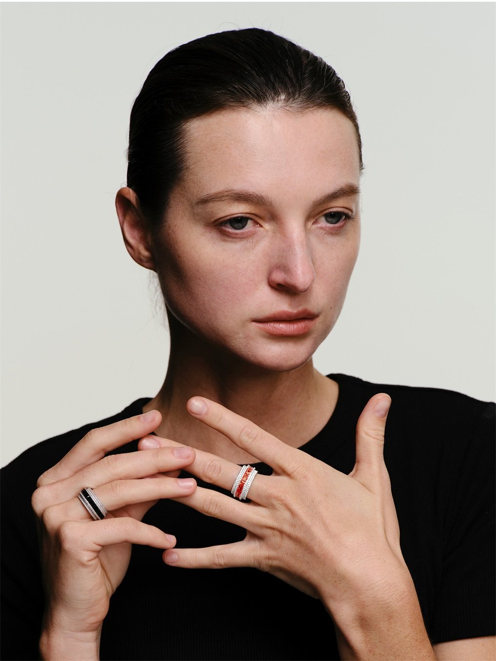 Star Ring with Light Luxury Design
