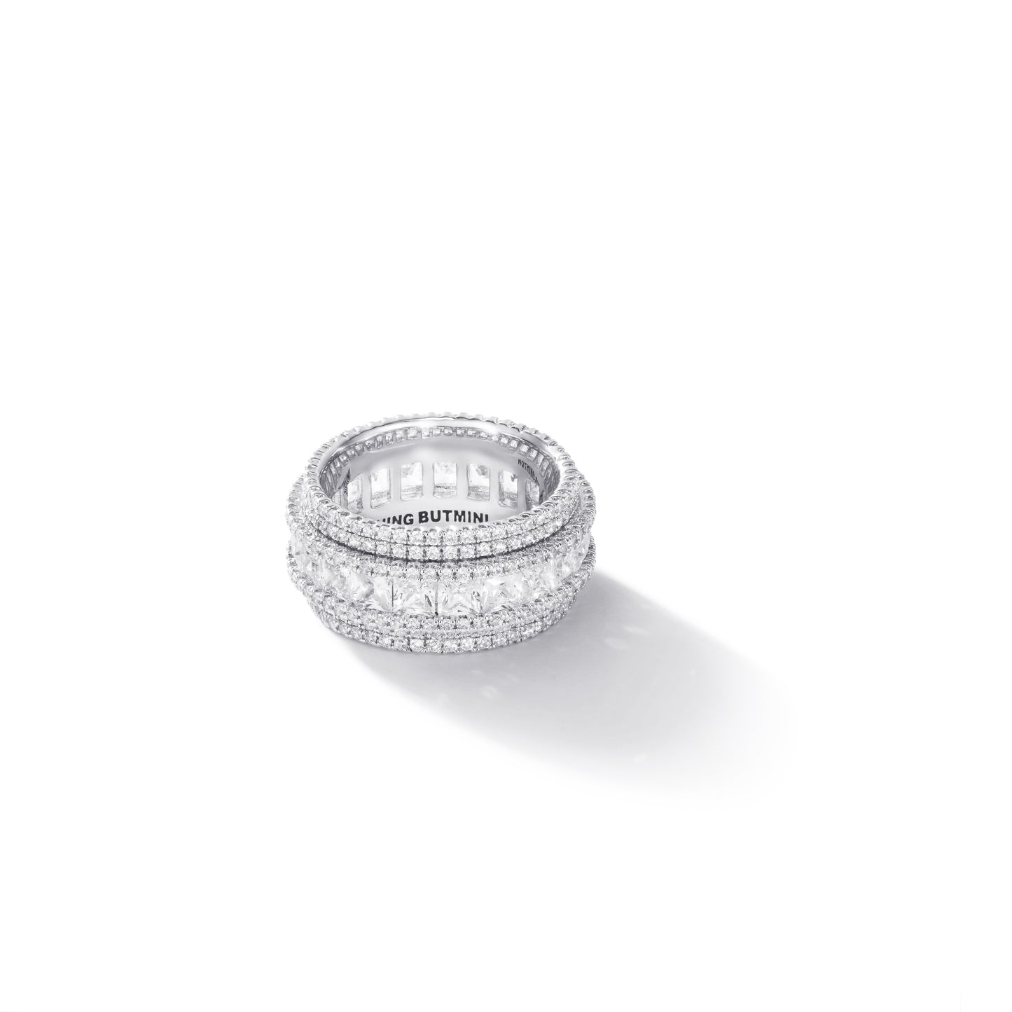 Star Ring with Light Luxury Design