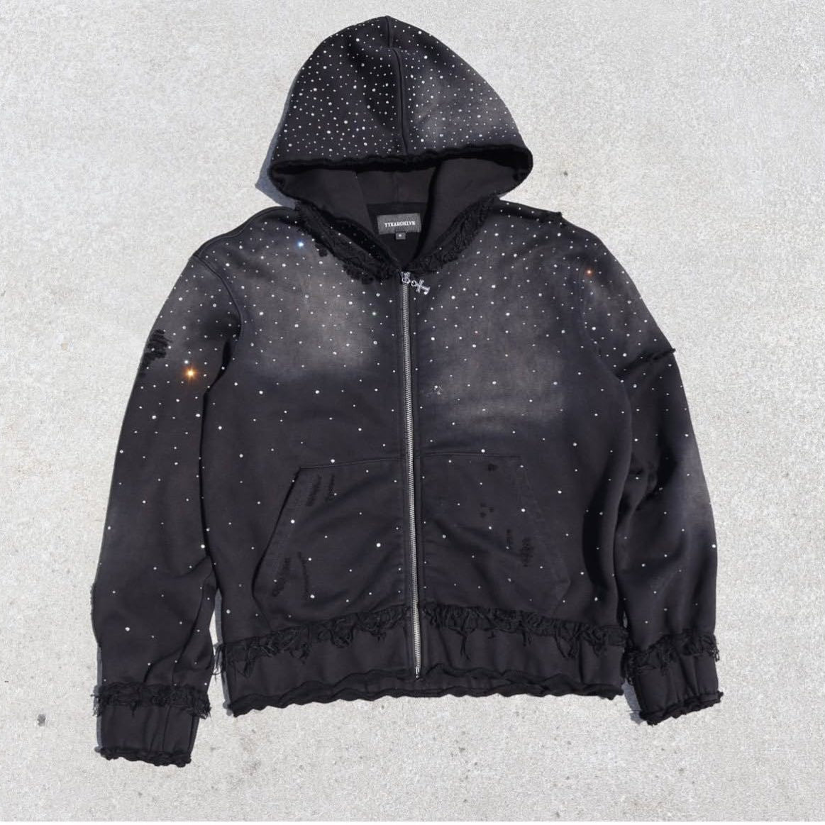 Star-shaped sequined pullover