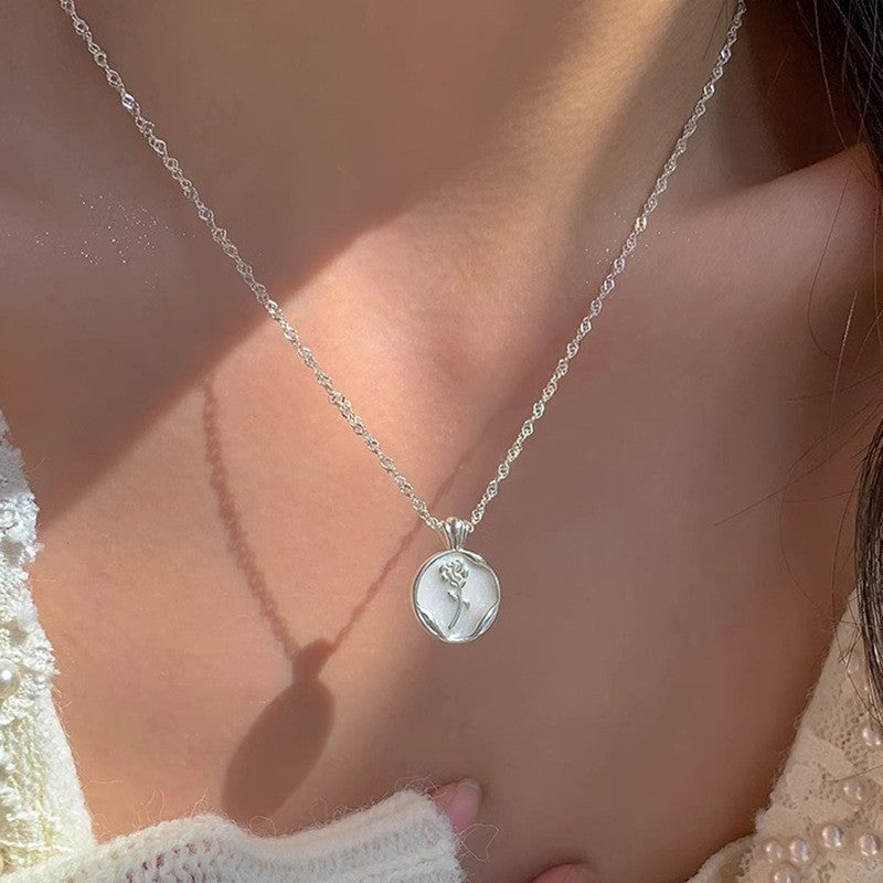 Starfish pearl necklace
