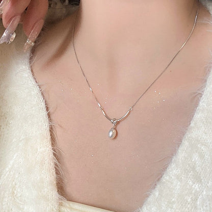 Starfish pearl necklace
