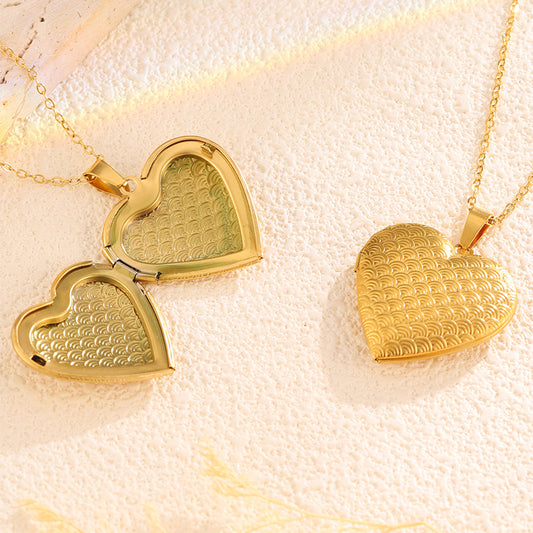 Steel necklace - Luxury and niche style