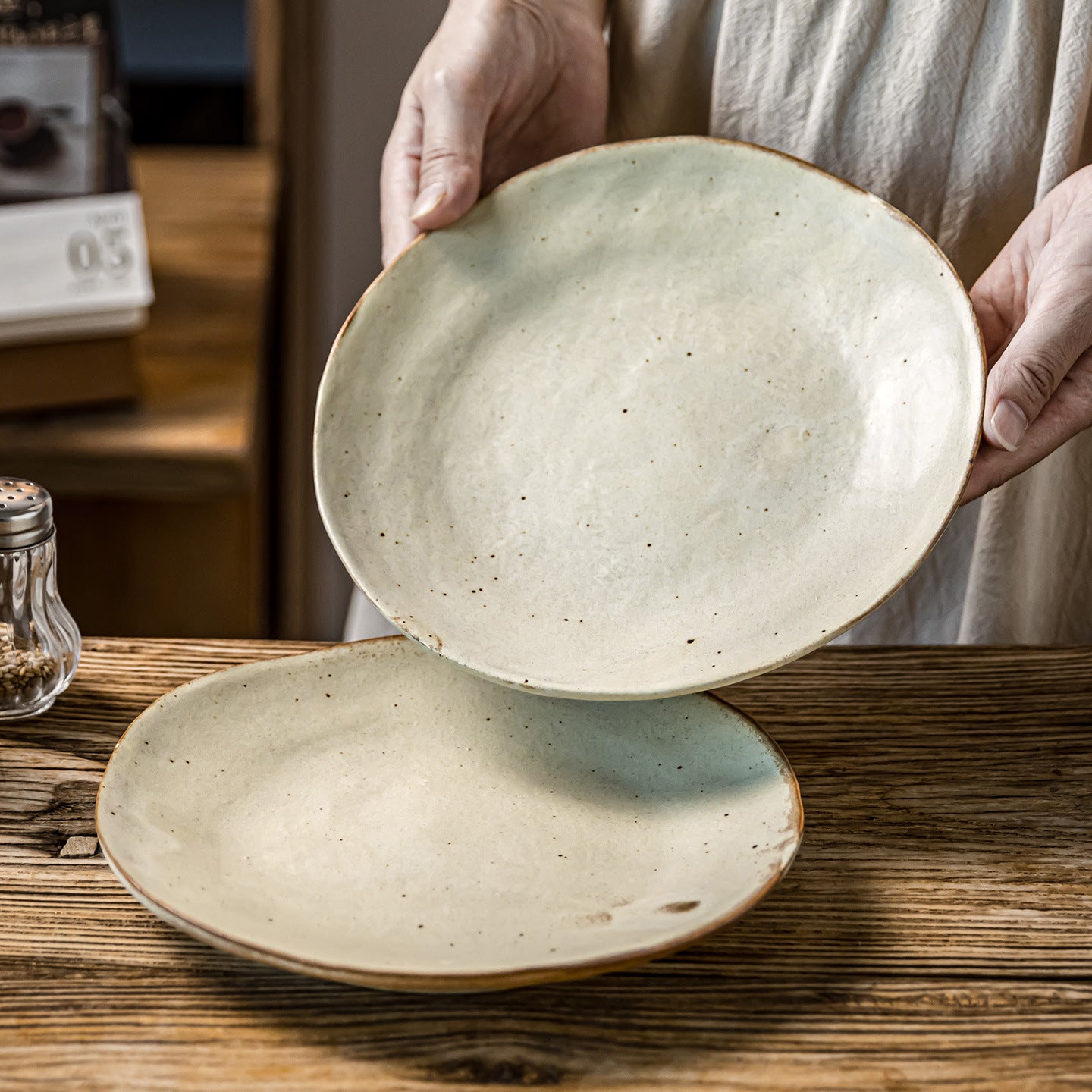 Stoneware Shallow Plate