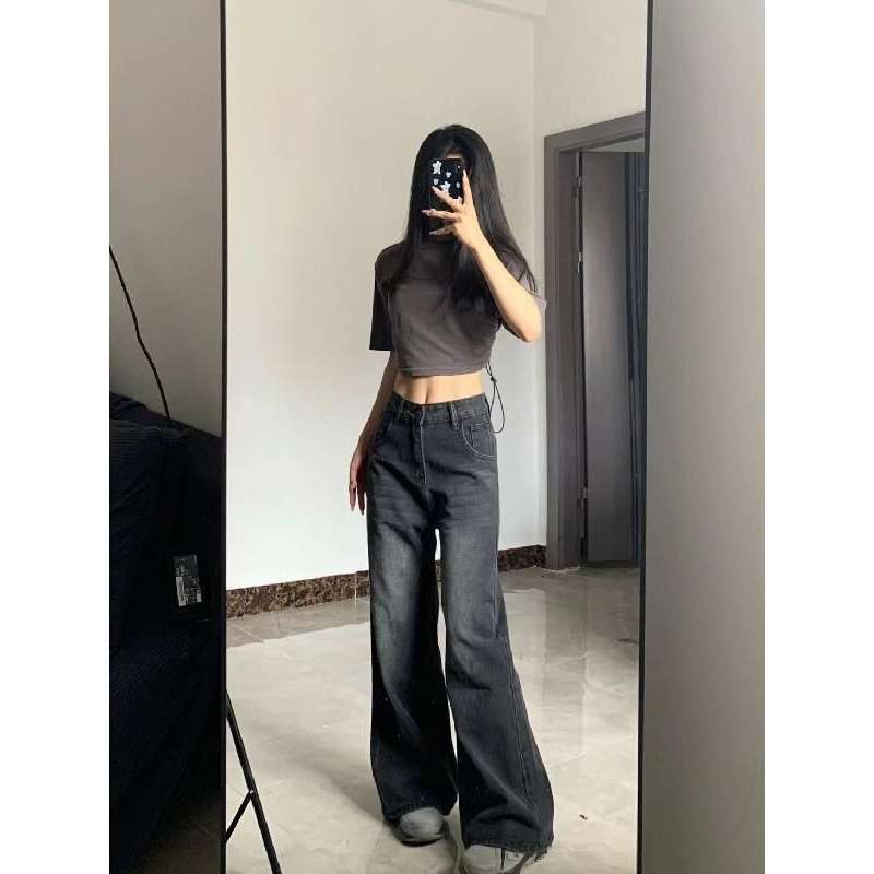 Straight-leg jeans
