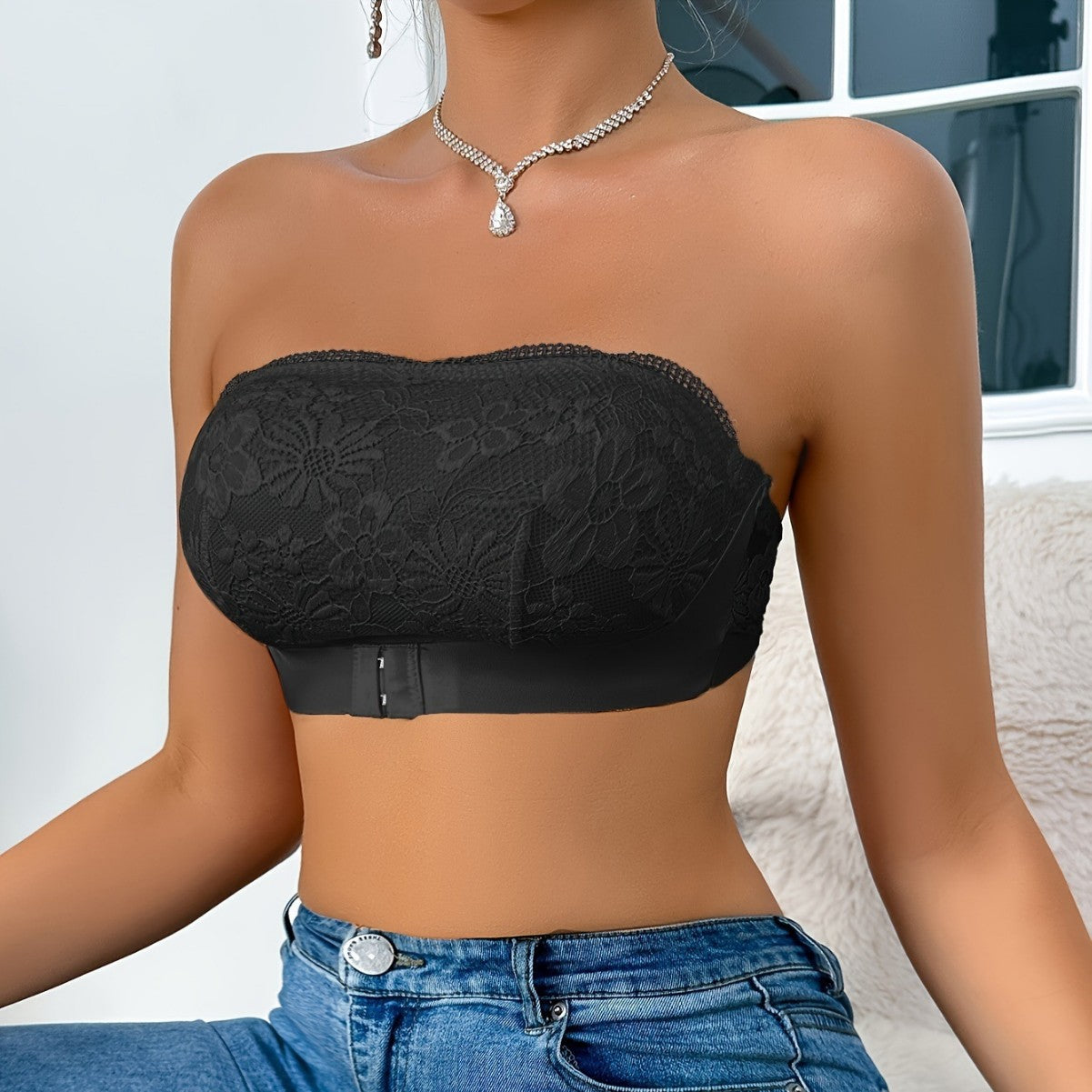 Strapless Push-Up Breathable Lace Bra