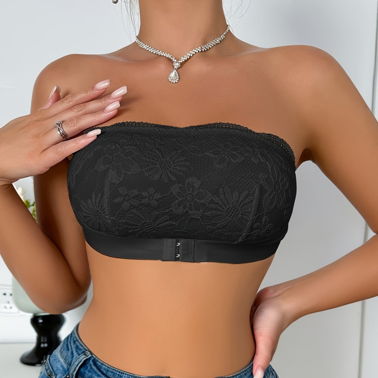 Strapless Push-Up Breathable Lace Bra