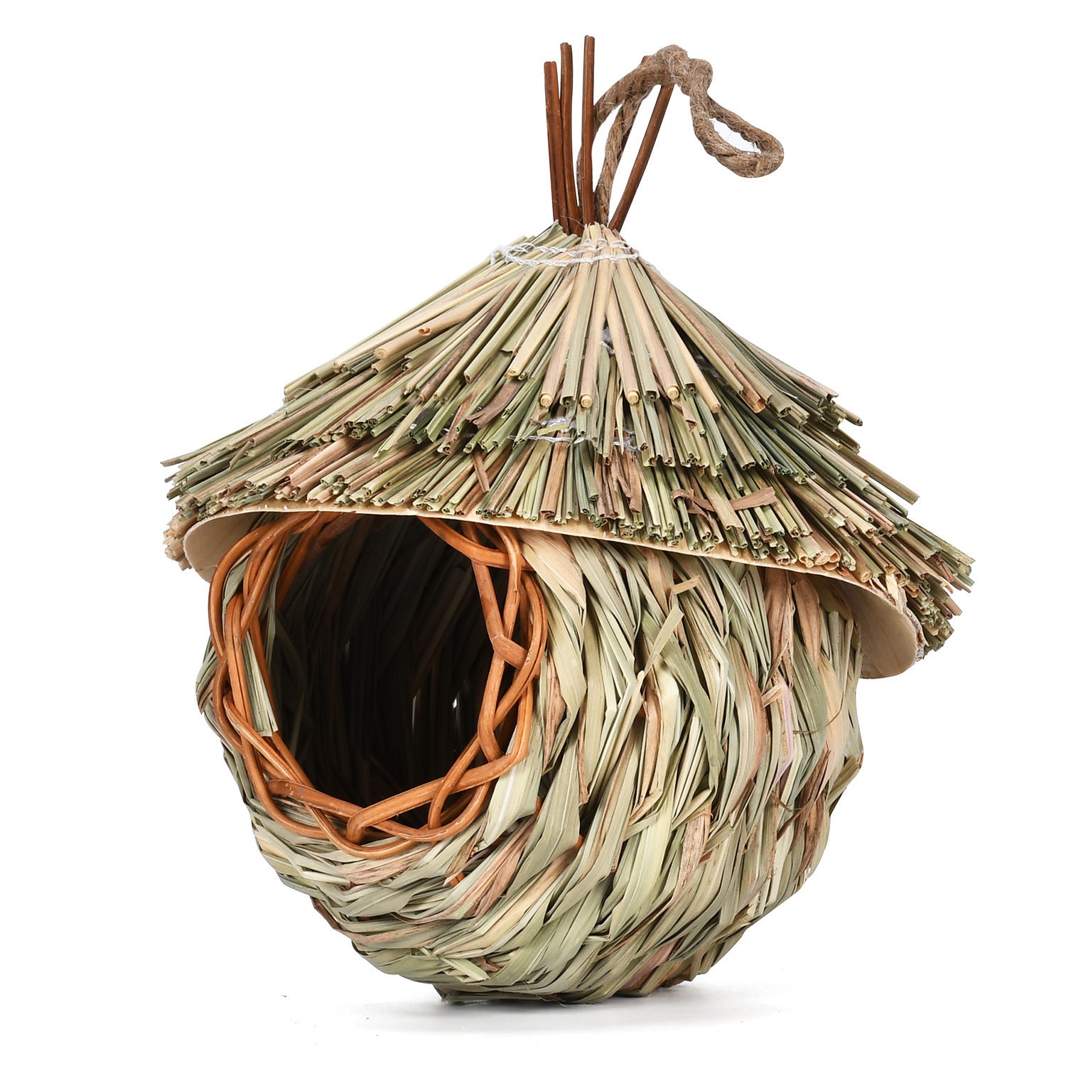 Straw bird's nest