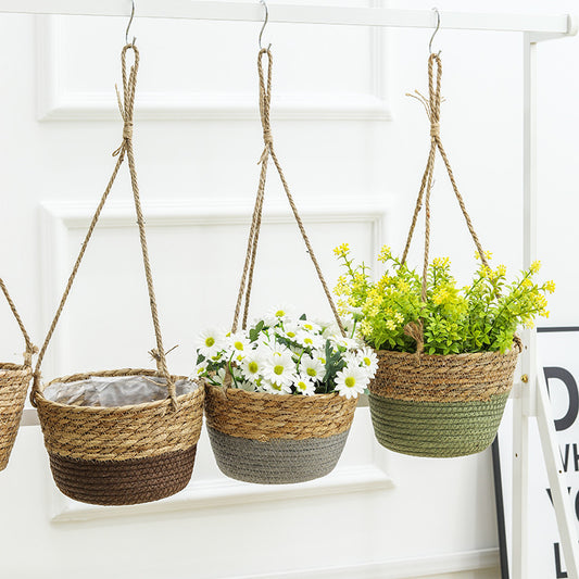 straw flowerpot