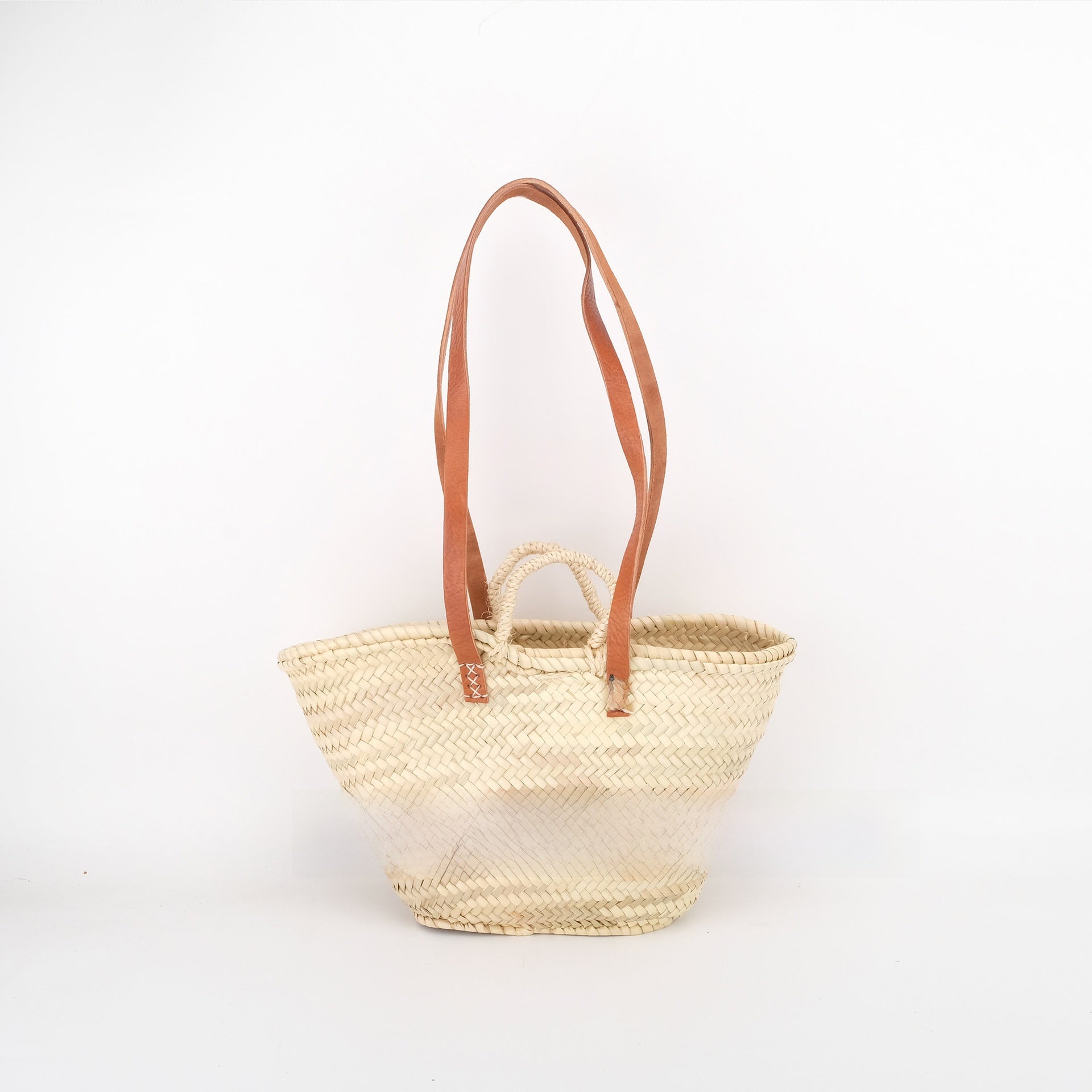 Straw handbag